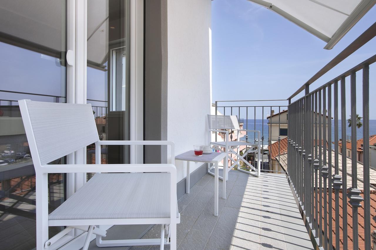 Residence Dolcemare Laigueglia Eksteriør billede